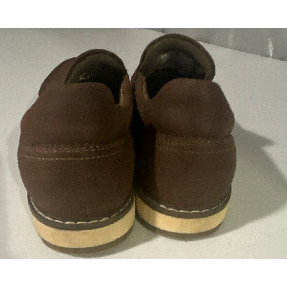 Madison Avenue Boys Brown Slip-On Loafer Casual Shoes: Size 2.5–New with no tags